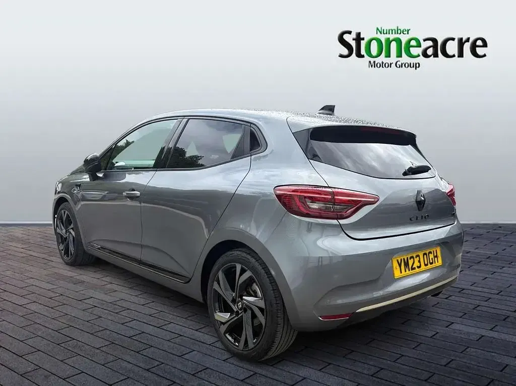 Usado Renault Clio V Engineered 143 HP (105 kW) 2023 Cinzento Citadino