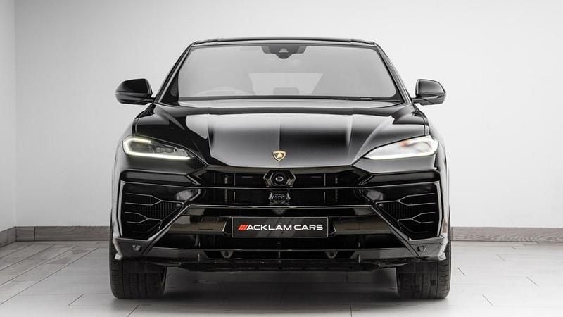 Used Lamborghini Urus 2025 Black SUV