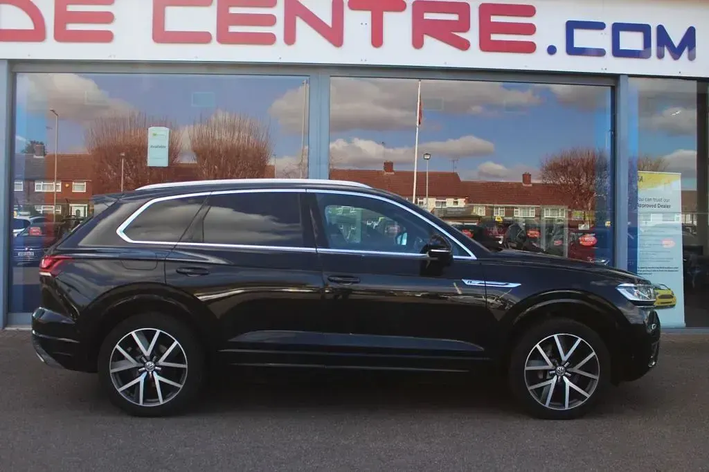 Used VW Touareg R-line 231 HP (169 kW) 2018 Black SUV