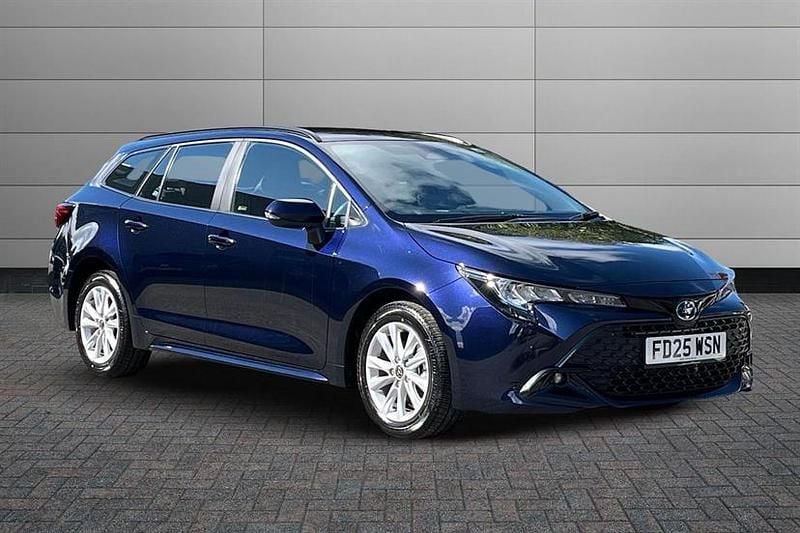 Juniper blue New 2025 Toyota Corolla Sport Estate | £26,550 (Fair price) - Image 1/4