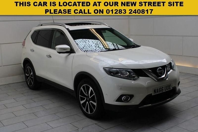 White Used 2016 Nissan X-Trail Tekna SUV | £11,350 (Fair price) - Image 1/3
