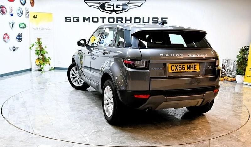 Begagnad Land Rover Range Rover evoque SE 2016 Grå Kombi