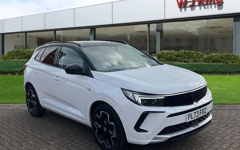 Used 2024 Vauxhall Grandland X Ultimate SUV | £19,495 (Good price) - Image 1/3