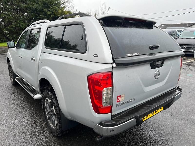 Used Nissan Navara Tekna 190 HP (139 kW) 2020 Silver Pickup