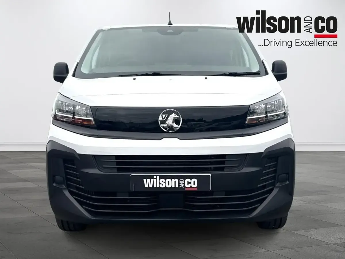 New Vauxhall Vivaro 150 HP (110 kW) 2026 White MPV