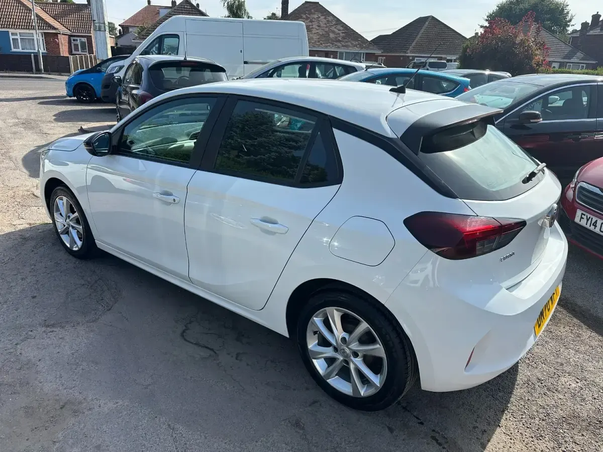 Used Vauxhall Corsa 75 HP (55 kW) 2020 White Hatchback
