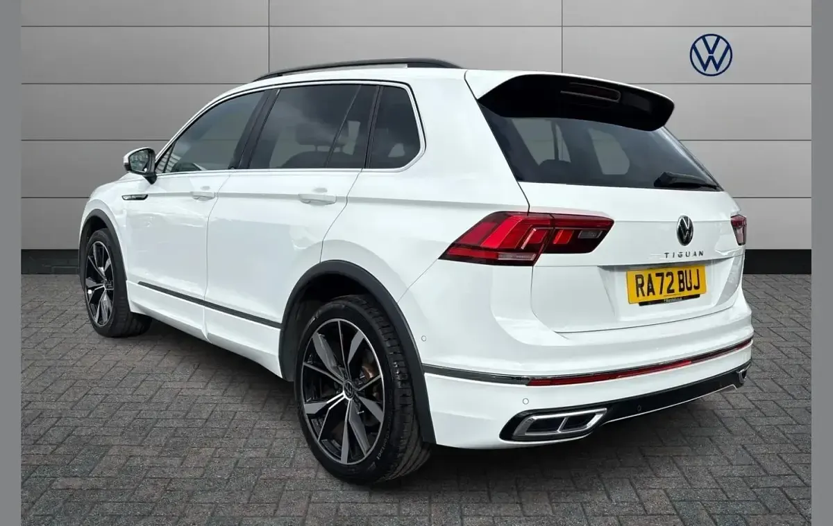 Used VW Tiguan R-line 150 HP (110 kW) 2023 White SUV