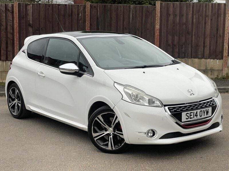 White Used 2014 Peugeot 208 GTi Hatchback | £4,195 (Fair price) - Image 1/4