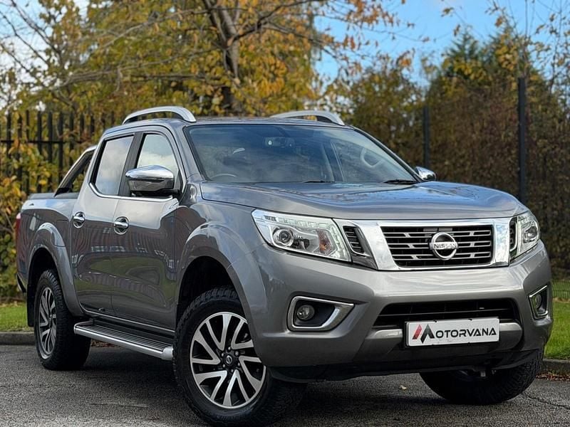 Grey Used 2018 Nissan Navara Tekna Pickup | £12,495 (Fair price) - Image 1/4