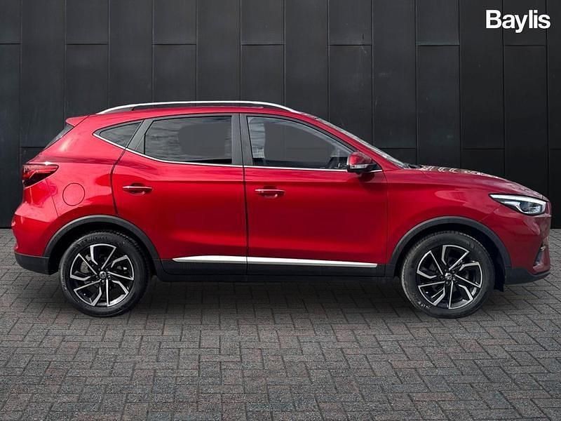Used MG ZS Exclusive 111 HP (81 kW) 2023 Dynamic red SUV
