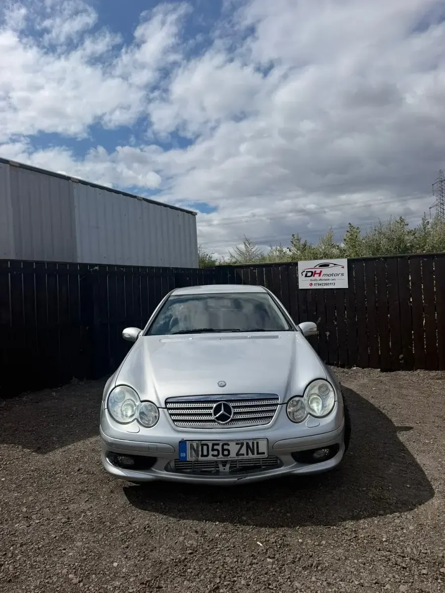 Used Mercedes C180 143 HP (105 kW) 2006 Silver Coupe