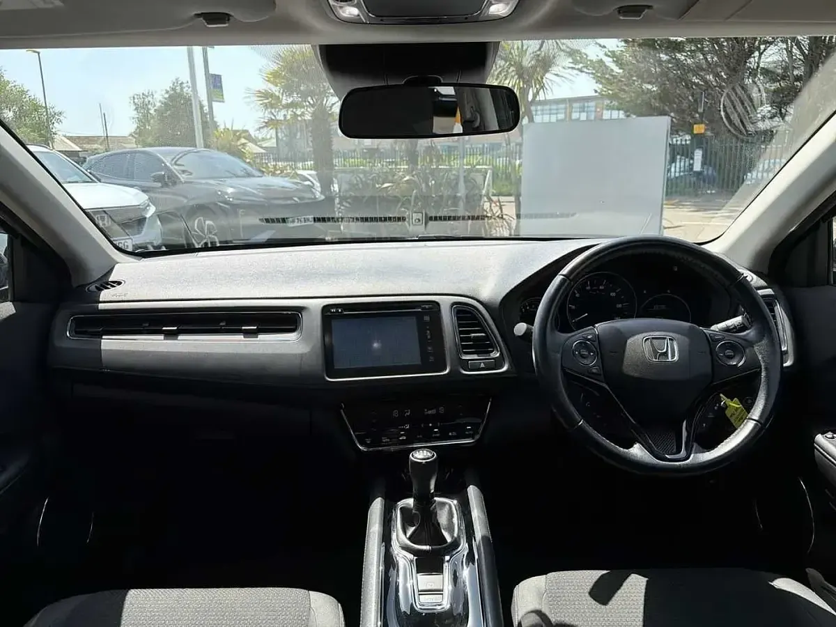 Used Honda HR-V SE 130 HP (95 kW) 2019 Blue SUV