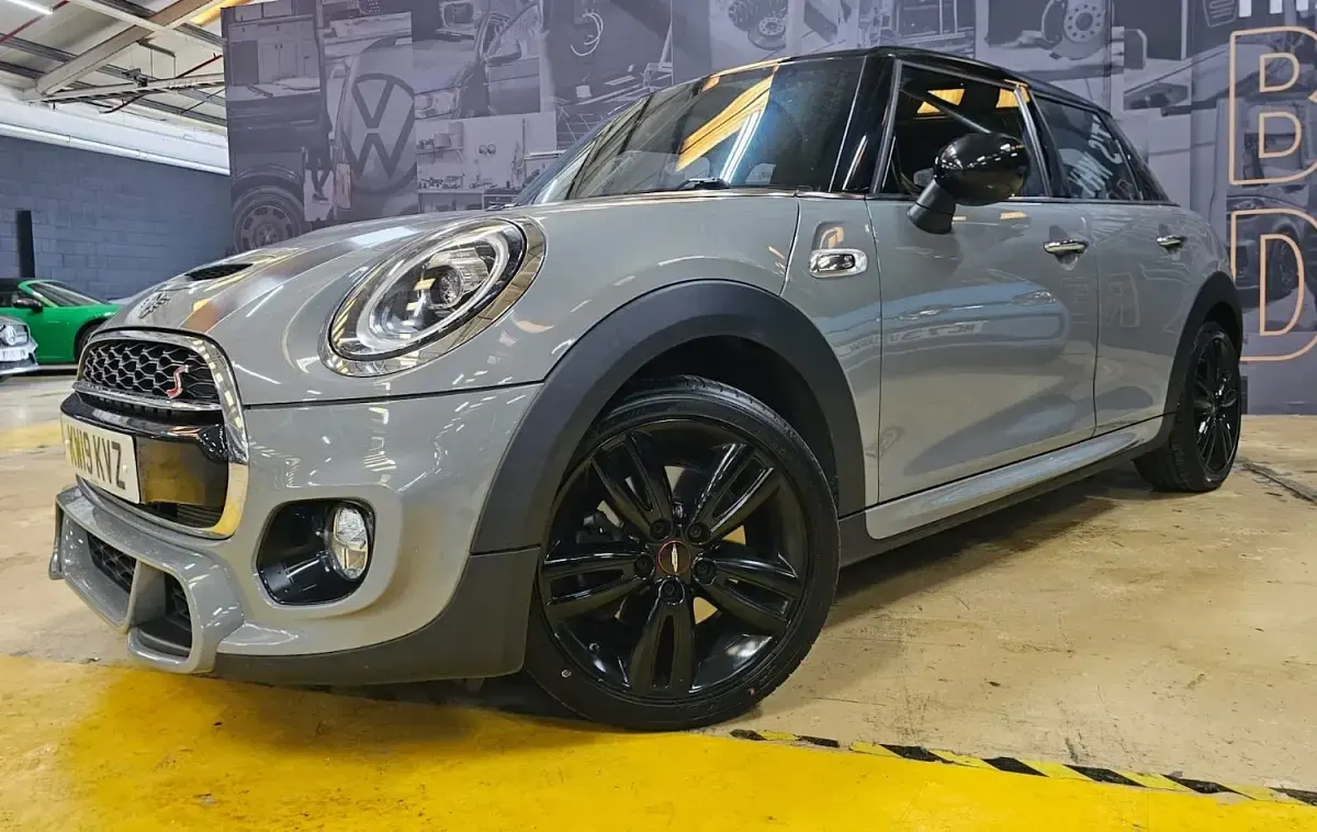 Used Mini Cooper S Hatch 189 HP (139 kW) 2019 Grey Hatchback