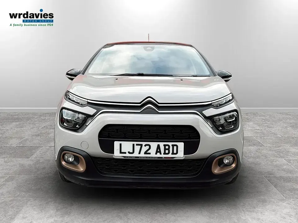Używany Citroën C3 PureTech 82 KM (60 kW) 2023 Beżowy Hatchback