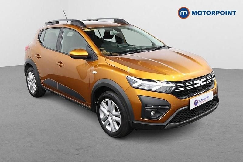 Used Dacia Sandero Expression 2023 Orange Hatchback