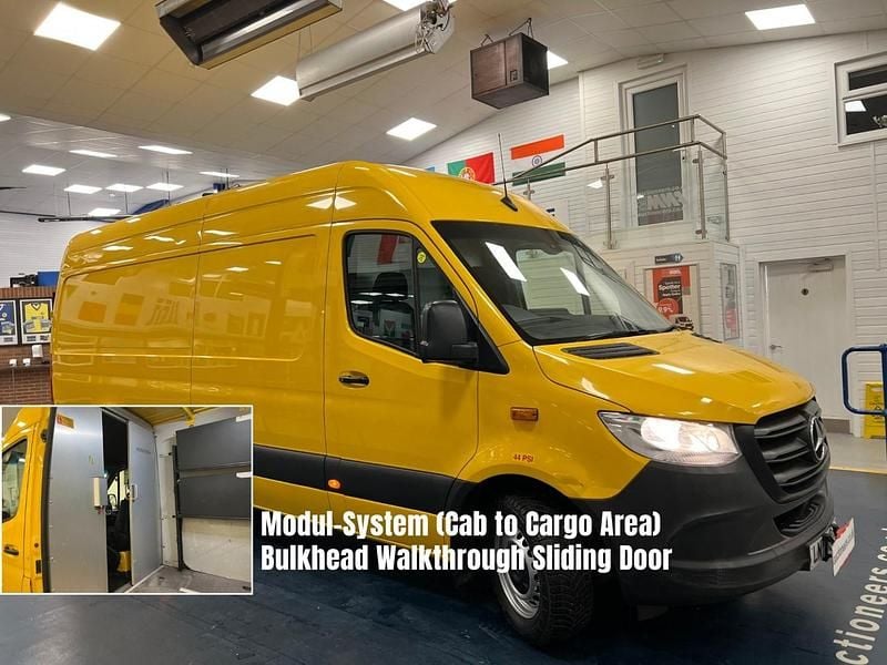 Used Mercedes Sprinter Progressive 143 HP (105 kW) 2020 Yellow Van