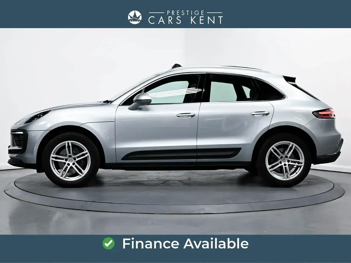 Used Porsche Macan 265 HP (194 kW) 2023 Silver SUV