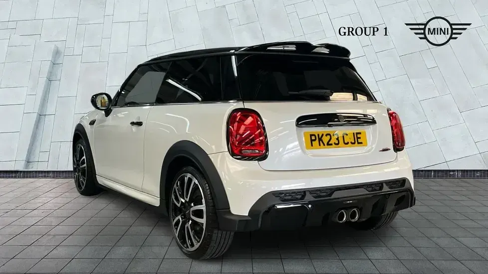 Used Mini John Cooper Works Hatch 228 HP (167 kW) 2023 White Hatchback