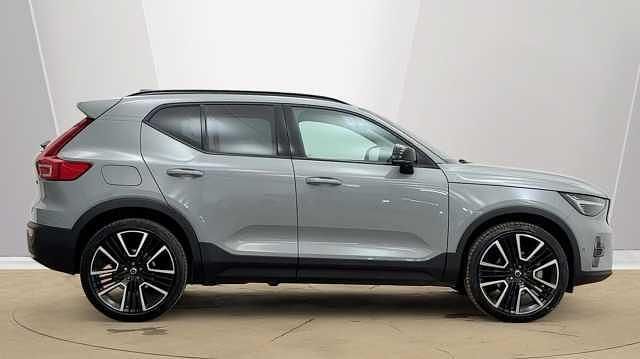 Used Volvo XC40 Ultra 163 HP (119 kW) 2025 SUV