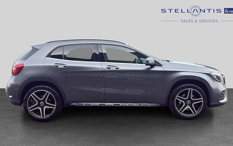 Used Mercedes GLA220 AMG line 177 HP (130 kW) 2018 SUV
