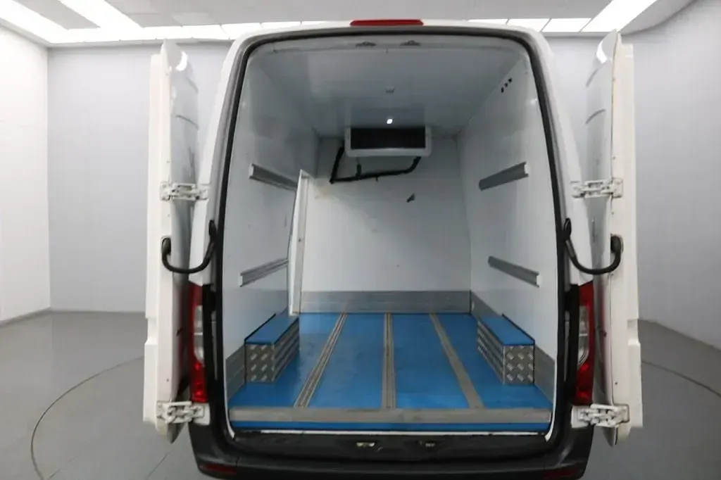 Usado Mercedes Sprinter Progressive 145 HP (106 kW) 2021 Branco Van