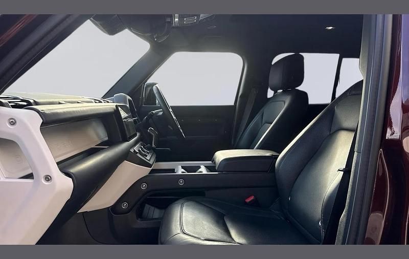 Used Land Rover Defender HSE Dynamic 344 HP (253 kW) 2025 Red SUV