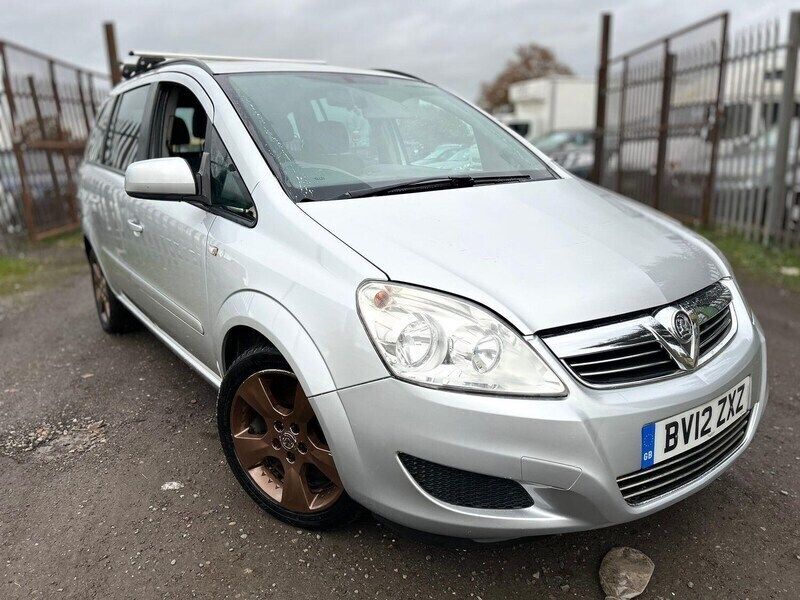 Silver Used 2012 Vauxhall Zafira MPV | £1,795 (Good price) - Image 1/4