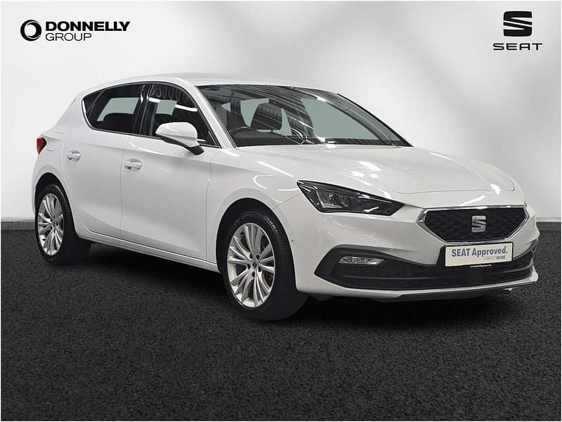 White Used 2023 Seat Leon SE Dynamic Hatchback | £16,950 (A bit pricey) - Image 1/4