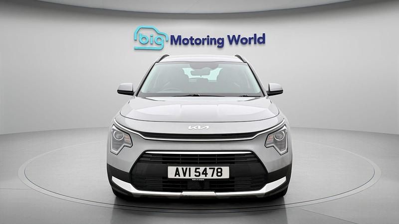 Gebraucht Kia Niro 129 PS (94 kW) 2024 Grau SUV