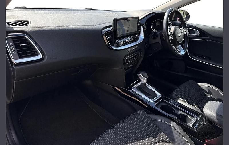 Used Kia XCeed 158 HP (116 kW) 2021 Grey SUV