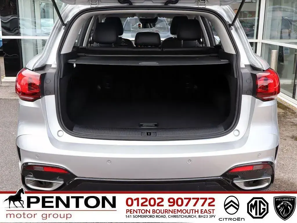 Used MG HS SE 162 HP (119 kW) 2023 Silver SUV