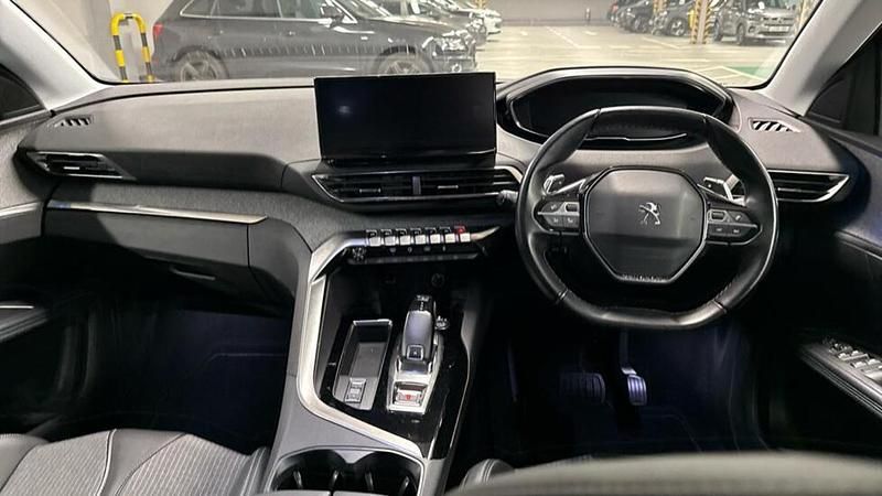 Used Peugeot 3008 Allure Premium 129 HP (94 kW) 2022 SUV