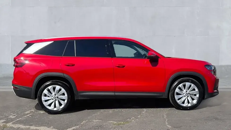 Used Skoda Kodiaq SE L 150 HP (110 kW) 2025 Velvet red metallic SUV