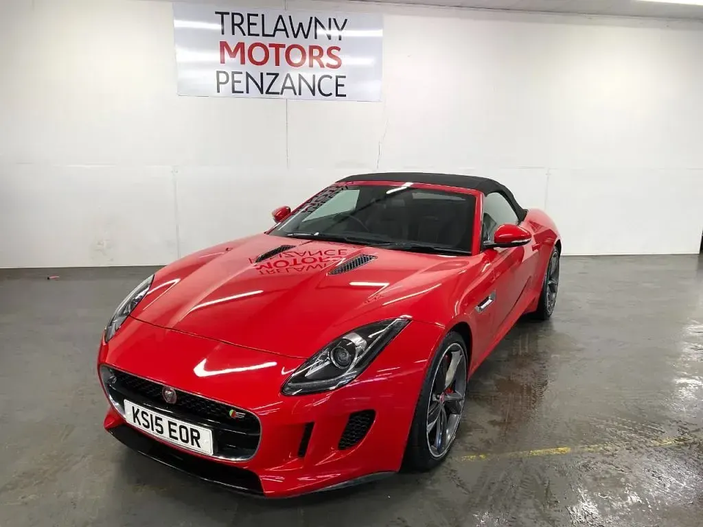 Used Jaguar F-Type Supercharged 380 HP (279 kW) 2015 Red Cabriolet