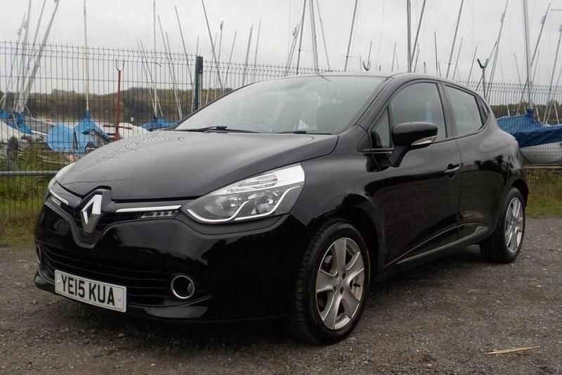 Black Used 2015 Renault Clio IV Dynamique Hatchback | £3,595 (Good price) - Image 1/1