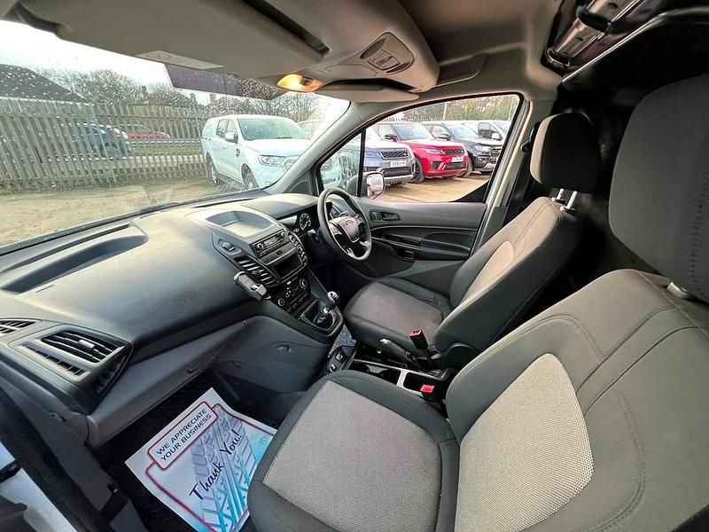 Used Ford Transit Connect S 100 HP (73 kW) 2019 White MPV