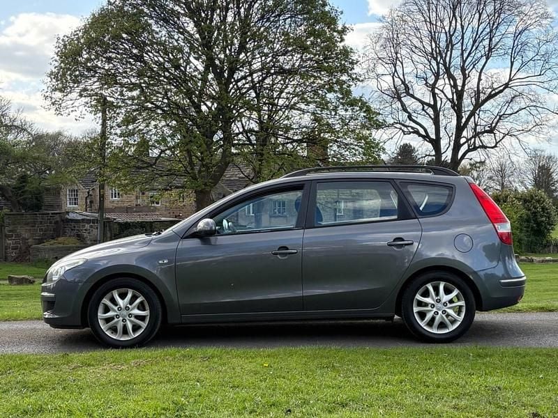 Used Hyundai i30 Comfort 2010 Grey Estate
