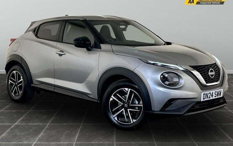 Silver Used 2024 Nissan Juke N-Connecta SUV | £15,295 (Good price) - Image 1/2