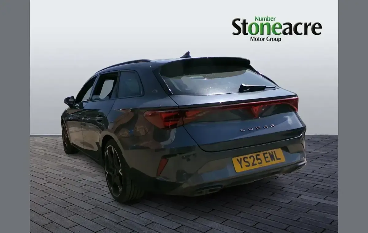 Used Cupra Leon 150 HP (110 kW) 2025 Grey Estate