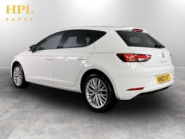 Begagnad Seat Leon SE Dynamic 115 HK (84 kW) 2020 Vit Halvkombi