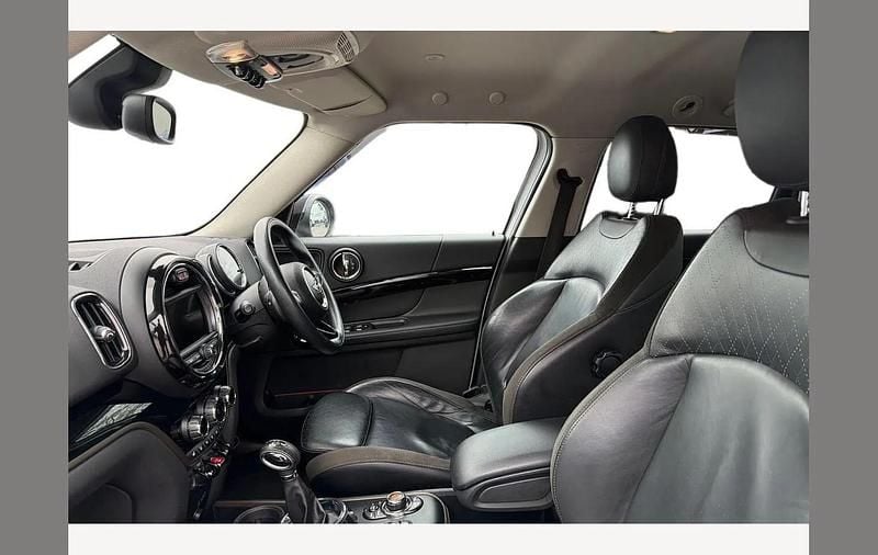 Used Mini Cooper D Countryman 150 HP (110 kW) 2017 White SUV