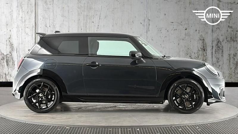 Used Mini Cooper Hatch 113 kW (154 HP) 2025 Grey Hatchback