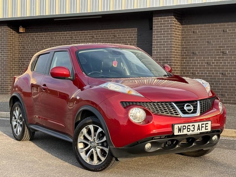Used Nissan Juke Tekna 110 HP (80 kW) 2014 Red SUV