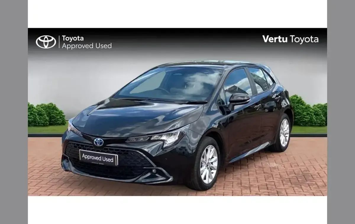Used Toyota Corolla 196 HP (144 kW) 2025 Black Hatchback