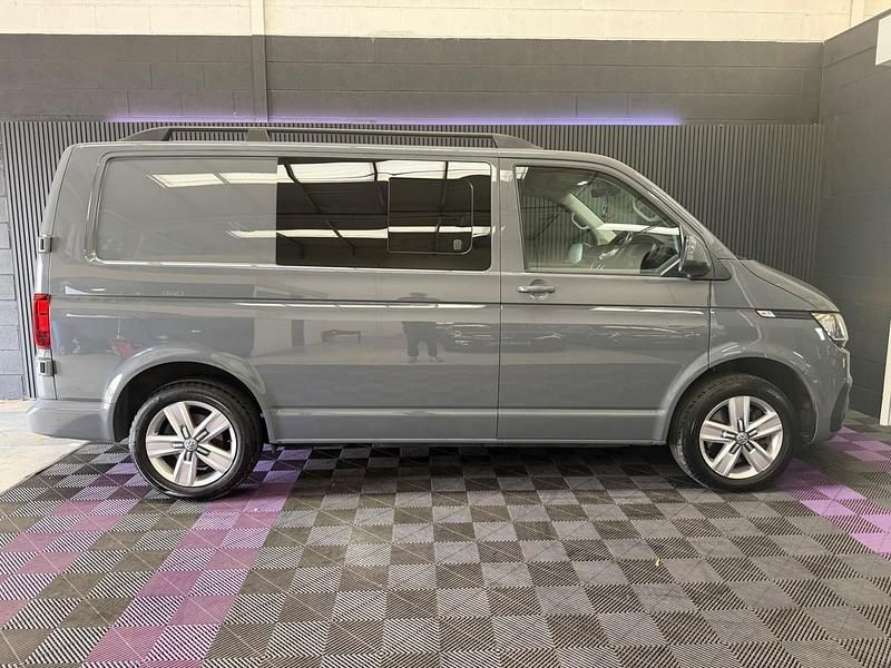 Usado VW Transporter Highline 2020 Gris Van