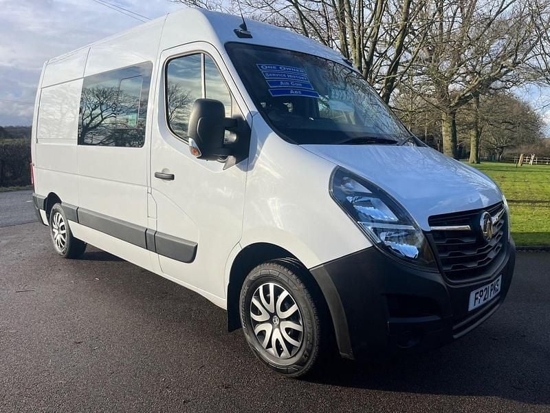 Used Vauxhall Movano Edition 135 HP (99 kW) 2021 White MPV