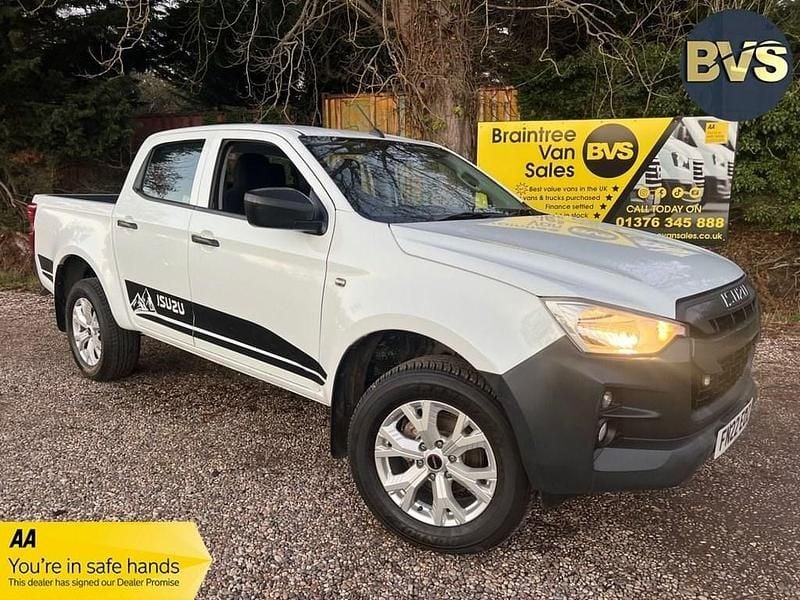 White Used 2022 Isuzu Pick up Pickup | £17,450 (Super price) - Image 1/4