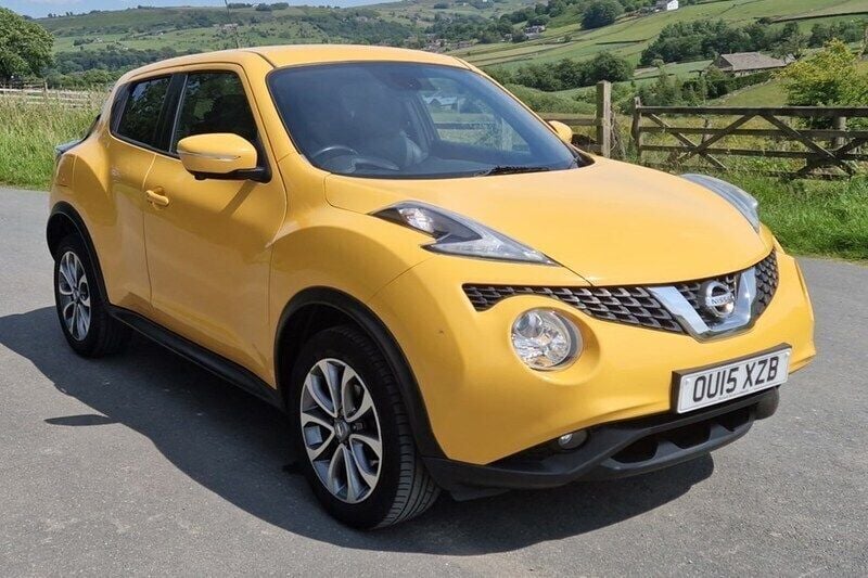 Yellow Used 2015 Nissan Juke Tekna SUV | £4,999 (Good price) - Image 1/1