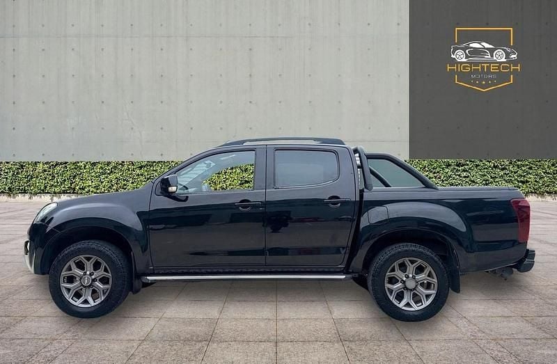 Used Isuzu D-Max 2015 Black Pickup