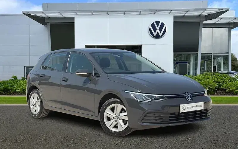 Used VW Golf VIII Life 110 HP (80 kW) 2022 Hatchback